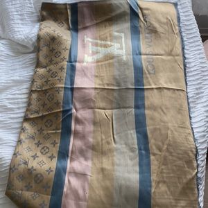Louis Vuitton Scarf